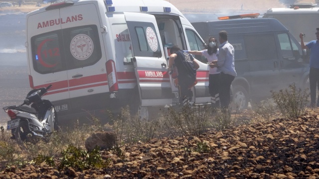 Yangında hayvanlar yaralandı, insanlar zehirlendi