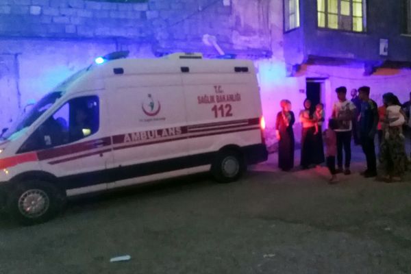 17 Yaşındaki hamile kadına elektrik çarptı