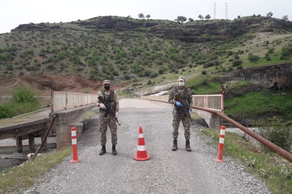 1 Köy ve mezraları karantinaya alındı