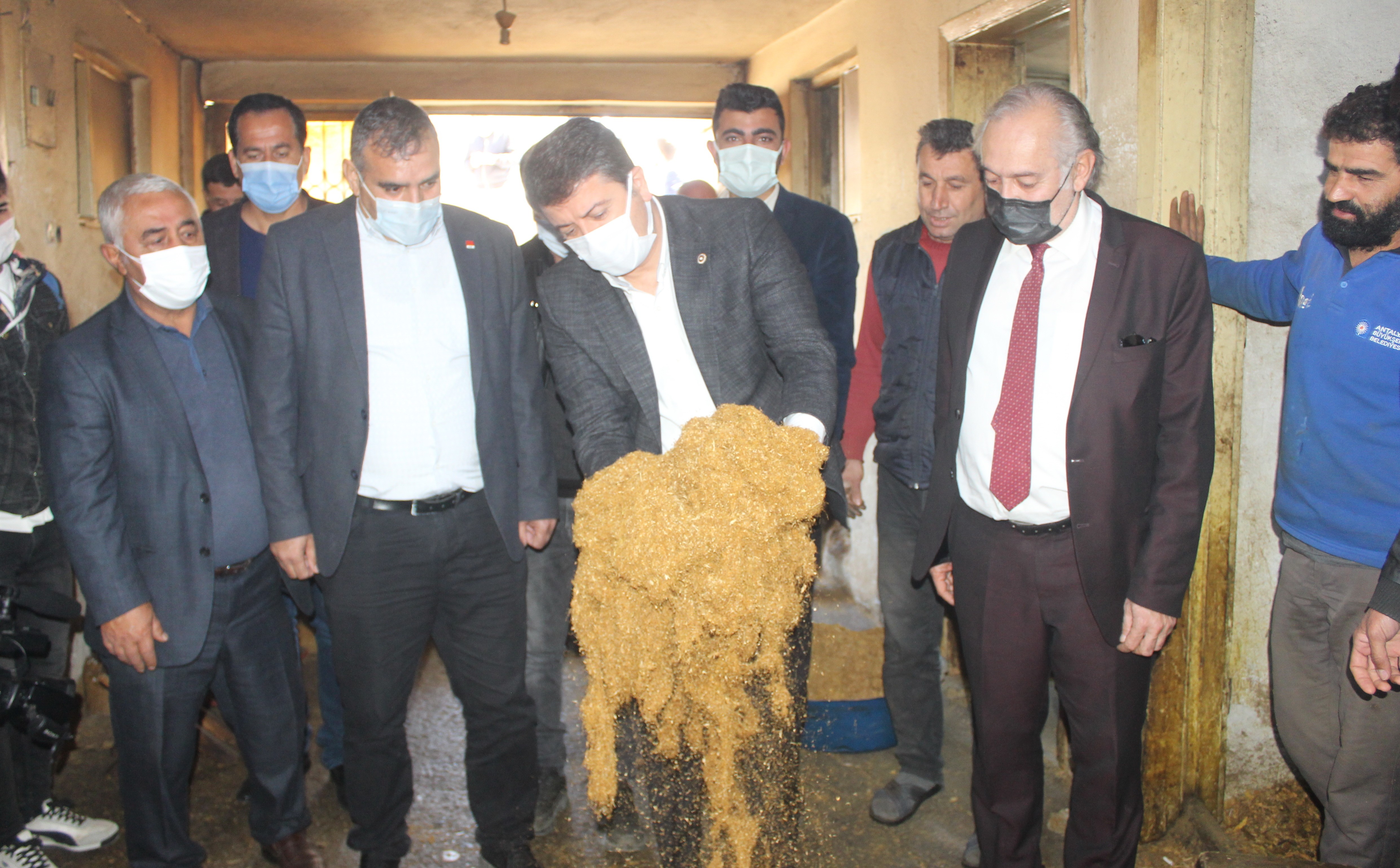 Milletvekili Tutdere esnafın derdini dinledi
