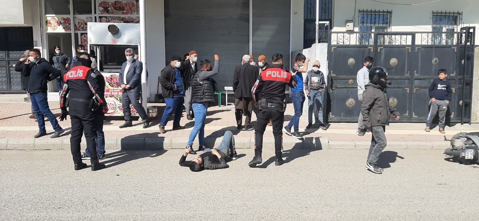 Motosiklet ile otomobil çarpıştı: 1 yaralı