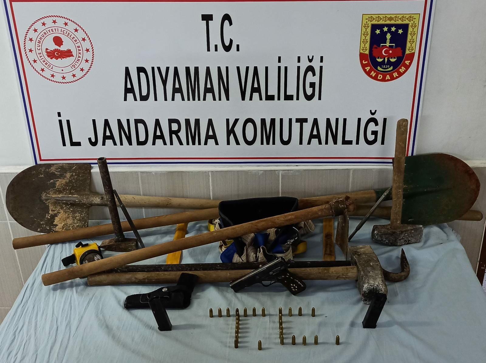 SİT alanında kaçak kazı yapanlara suçüstü