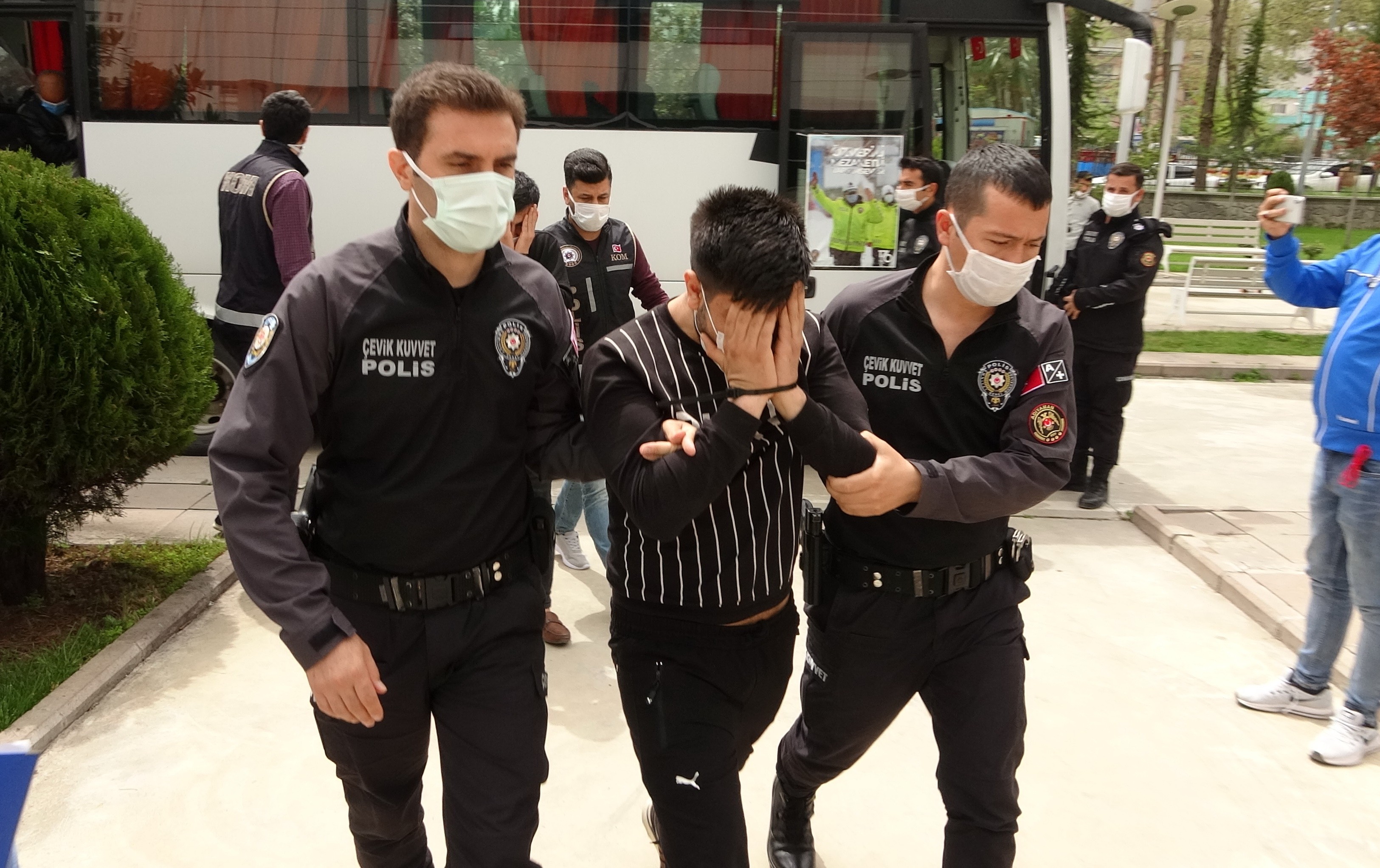 Adliyeye çıkarılan kalpazanlardan şok ifadeler