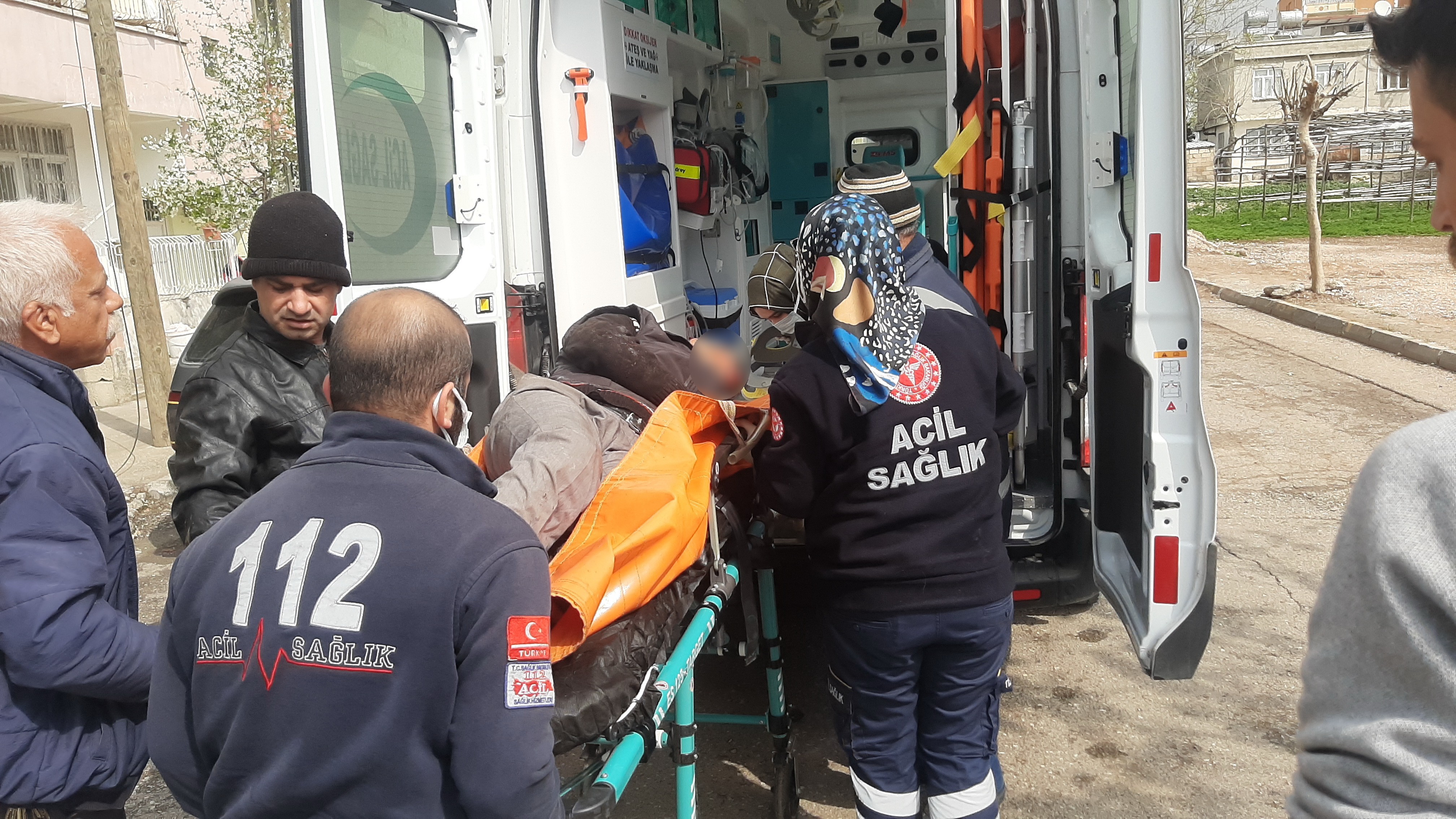 Elektrik akımına kapılan işçi ağır yaralandı