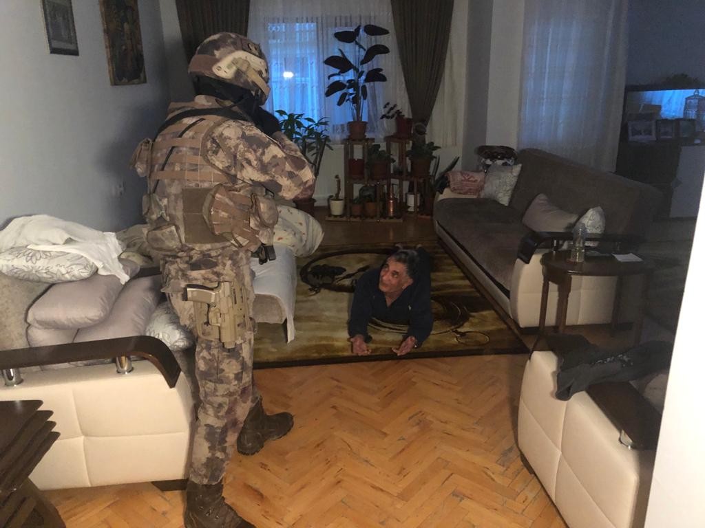 Uyuşturucu satıcılarına “Vadi” operasyonu: 81 gözaltı