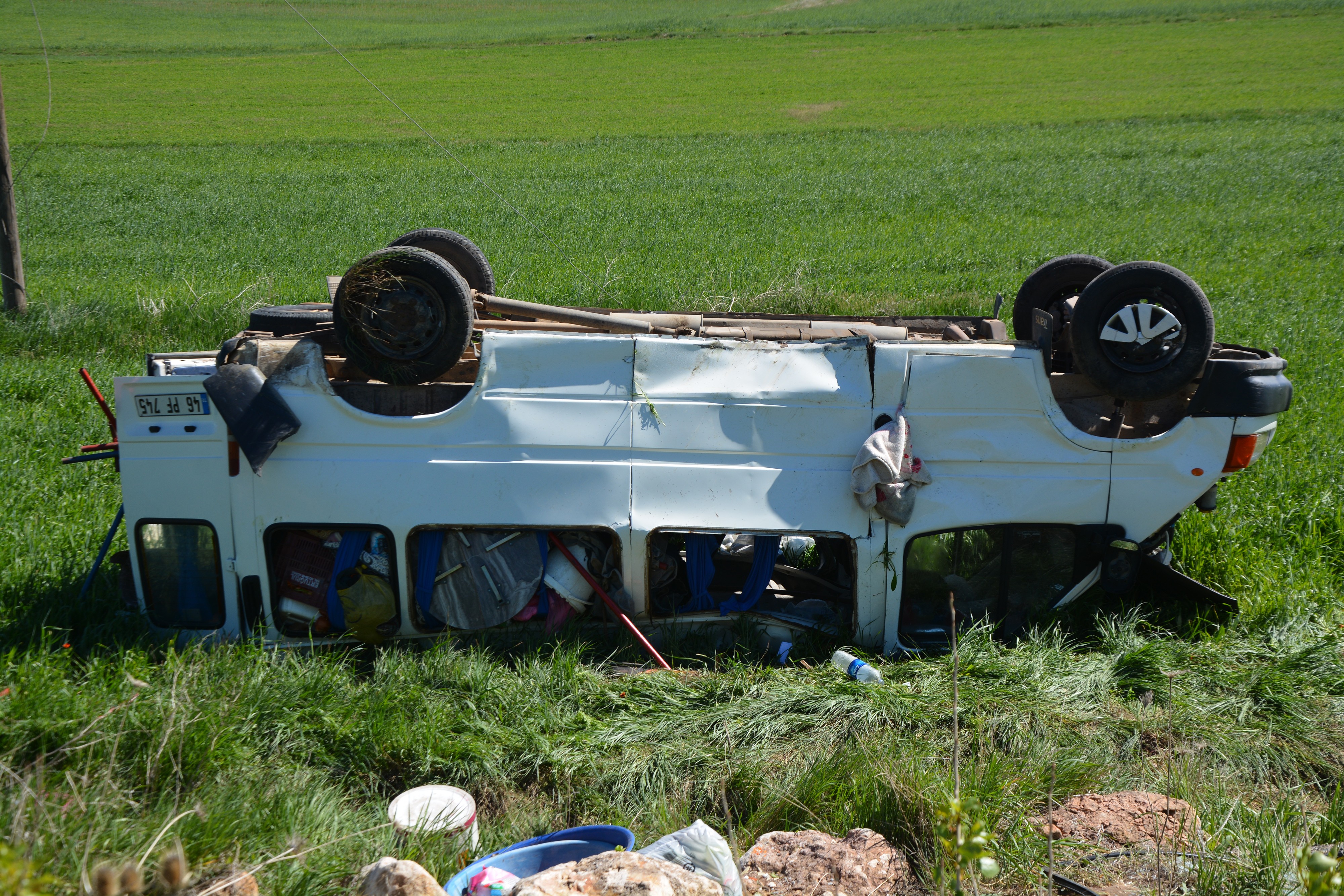 Adıyamanlı işçileri taşıyan minibüs kaza yaptı: 5 yaralı