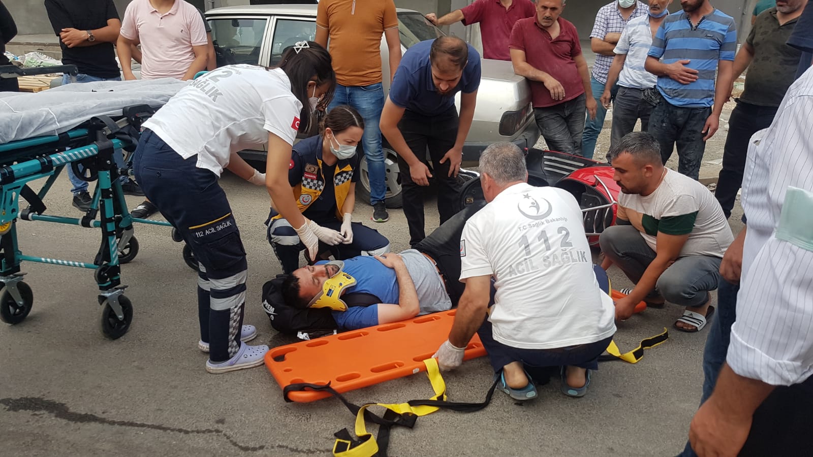 Otomobil, motosiklete çarpıp kaçtı: 1 yaralı