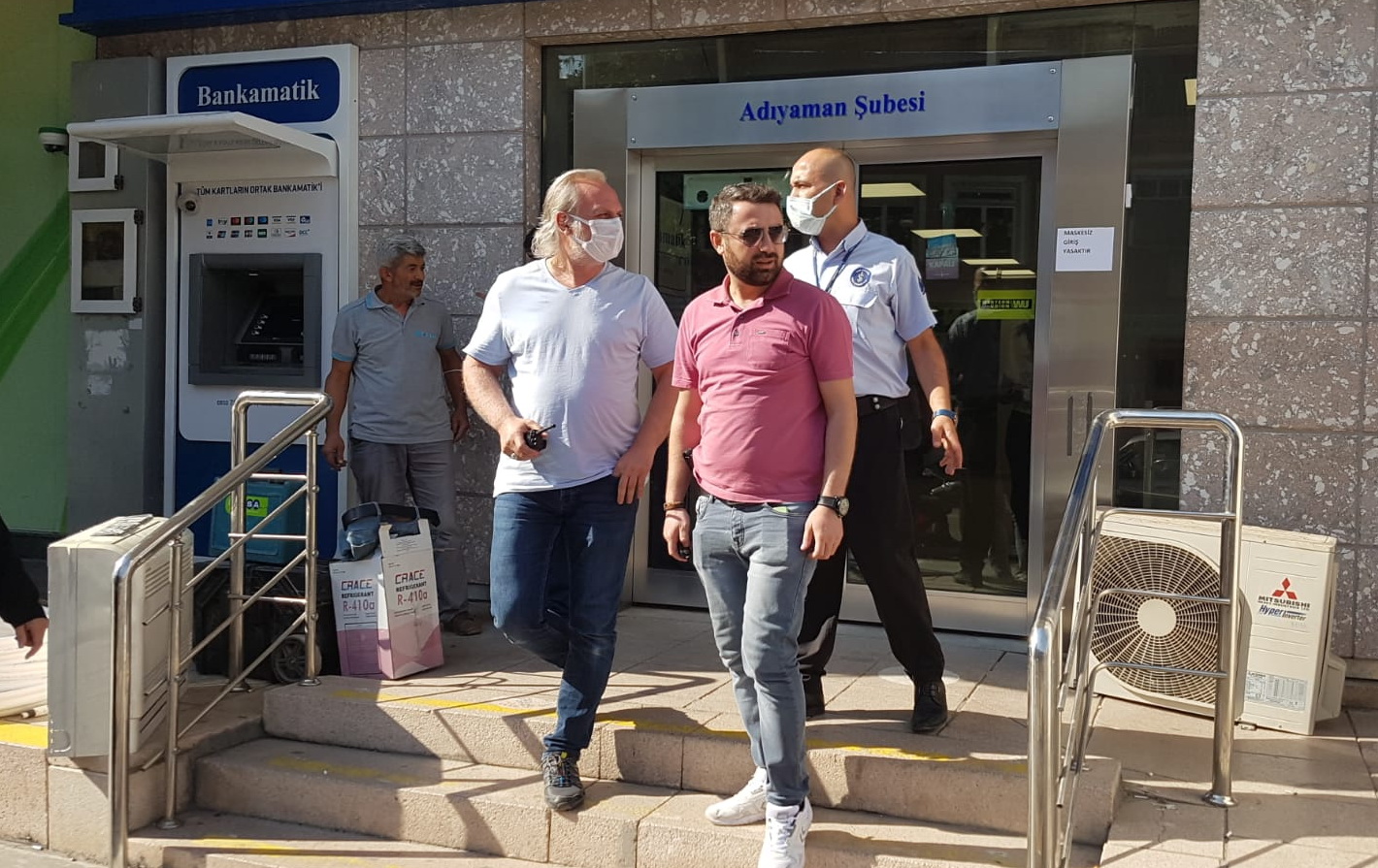 Bankanın soygun alarmı polisi harekete geçirdi