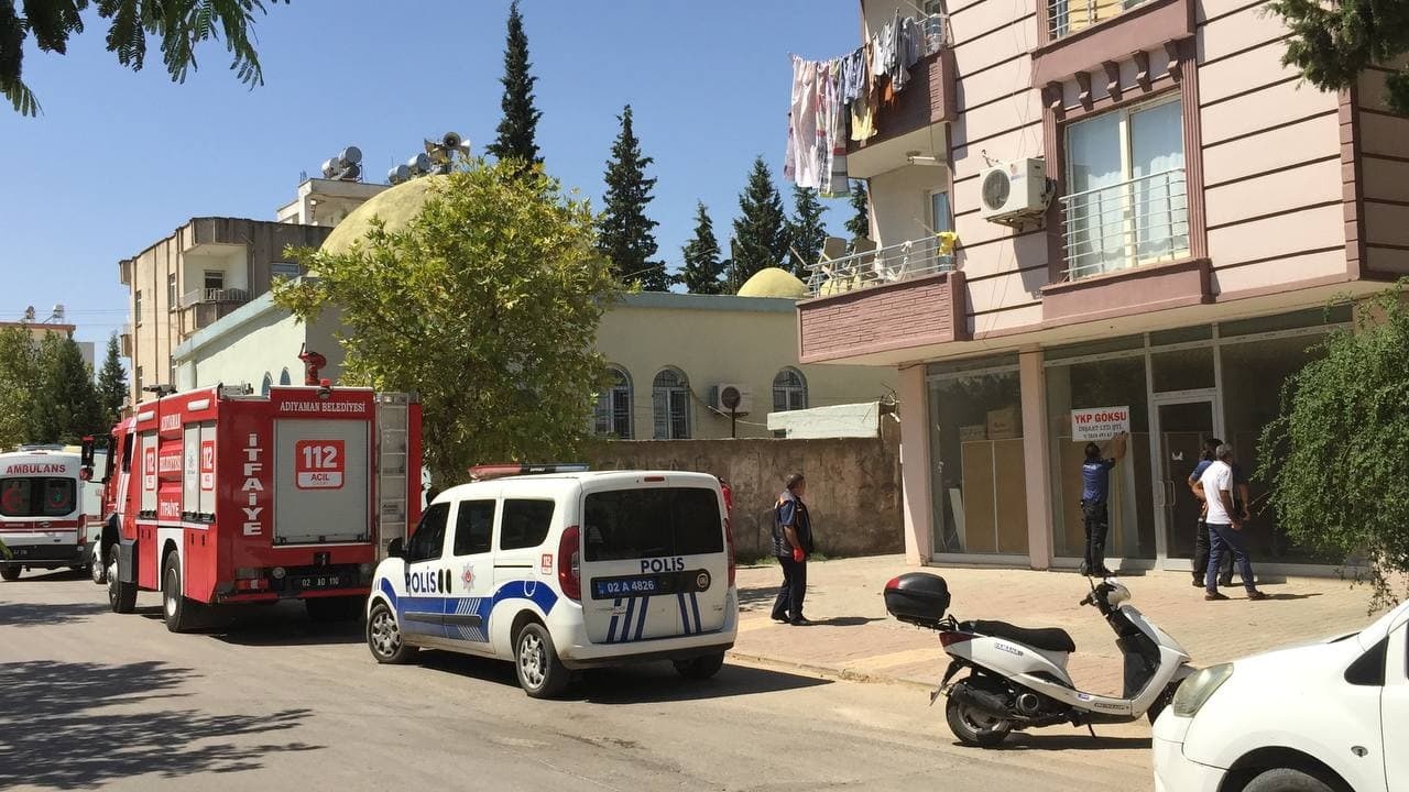 Çocukların oyunu binayı tahliye ettirdi