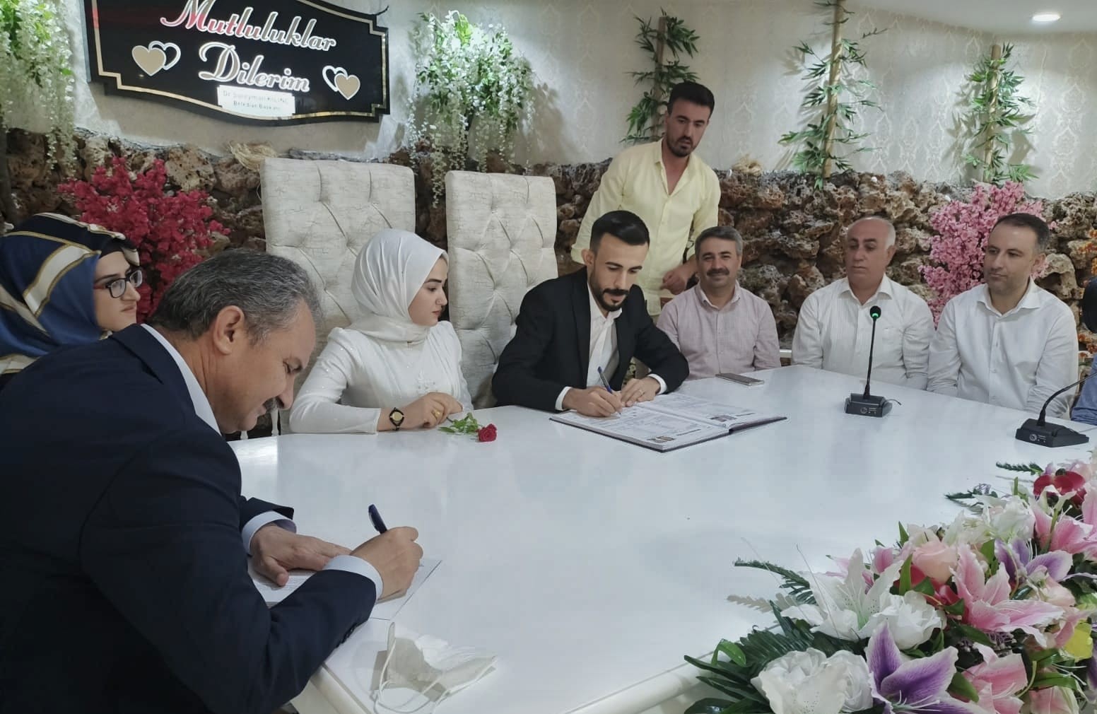 Başkan Kılınç, işitme engelli çiftin nikahını kıydı