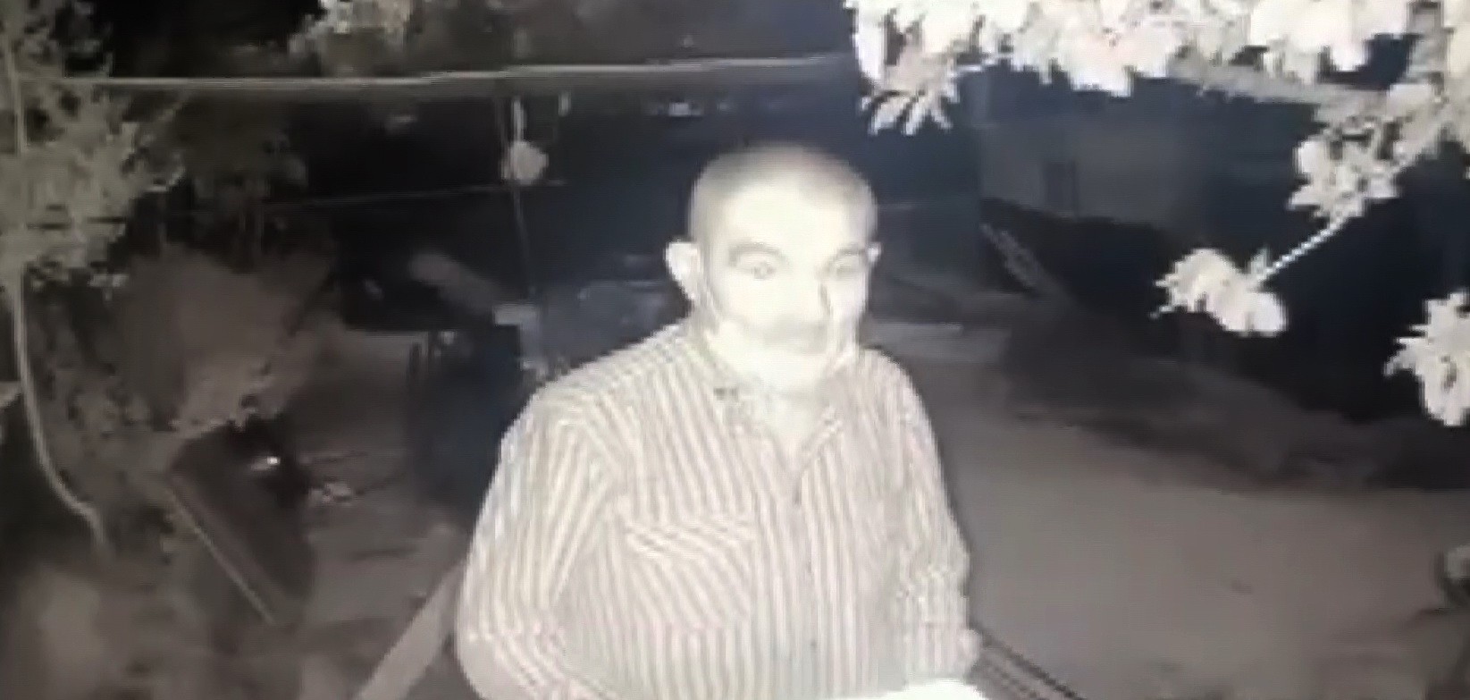 İnşaattan kablo çalan hırsız kameralara yakalandı