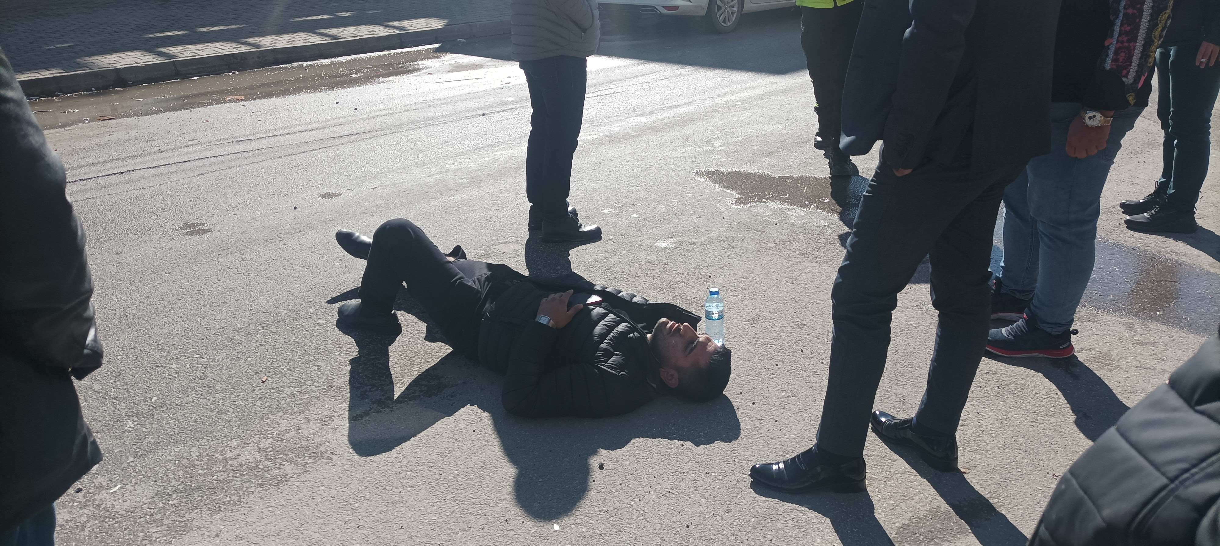 Devrilen motosikletin sürücüsü yaralandı