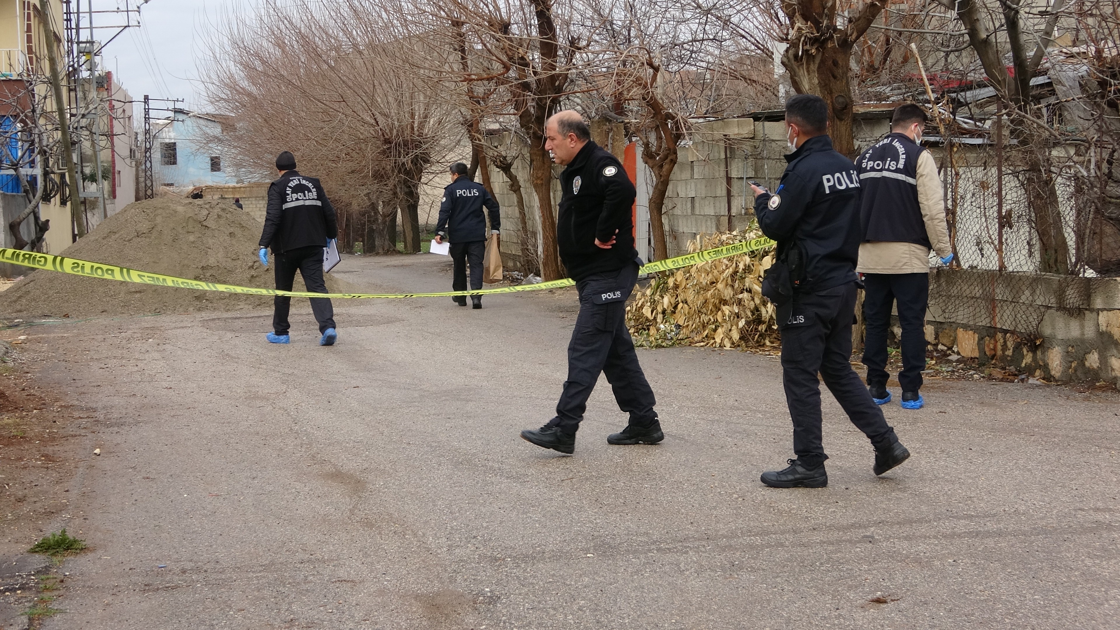Boşanmak isteyen karısına kanlı pusu