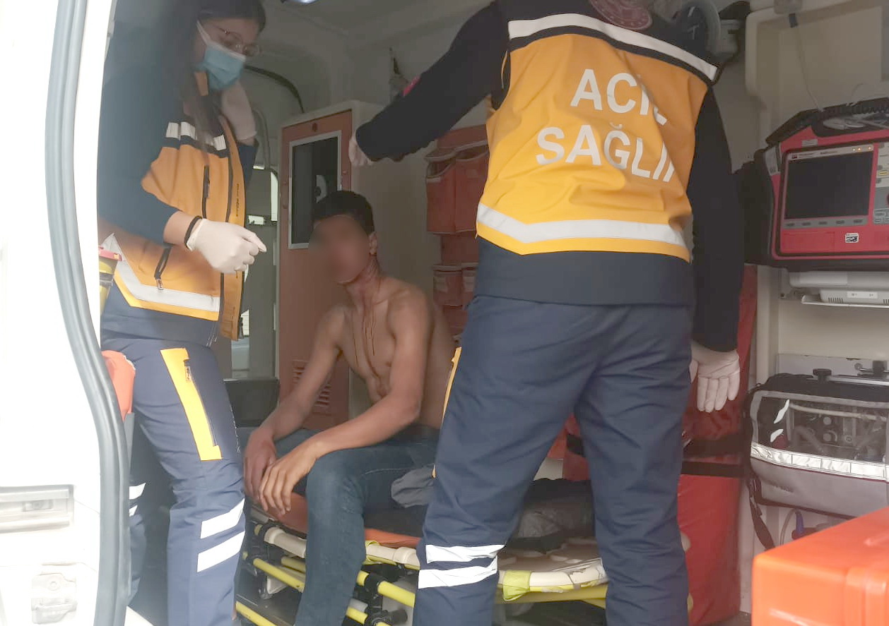Lise öğrencisi muştalı saldırıya uğradı: 1 yaralı