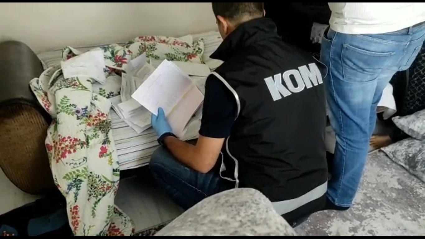 Rüşvet operasyonunda 49 şahıs gözaltına alındı