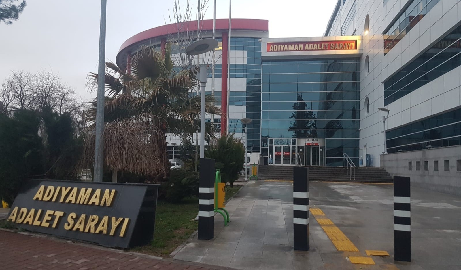 Teröre finansman sağladıkları iddia edilen 2 kişi serbest bırakıldı