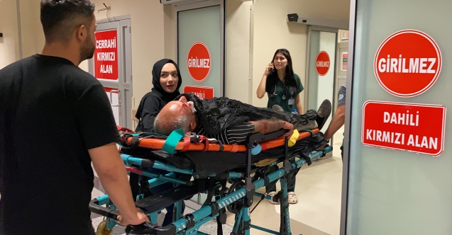 Otomobil ile motosiklet çarpıştı: 3 yaralı