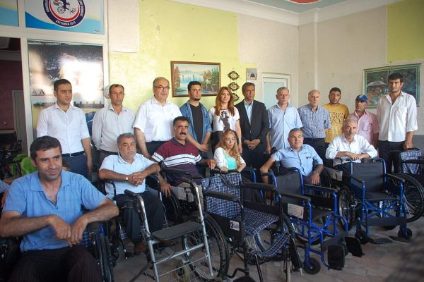 27 ENGELLİ VATANDAŞIN YÜZÜ GÜLDÜ