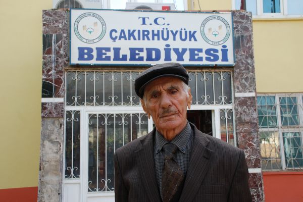 86’lık delikanlı siyasete soyundu