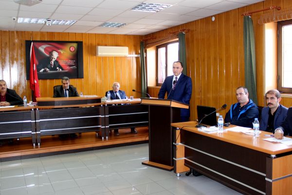 Adil Alan il meclis üyelerini tarımla ilgili bilgilendirdi