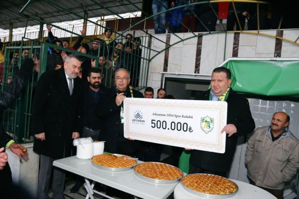 Adıyaman Belediyesinden Adıyaman 1954Spor’a 500 bin TL