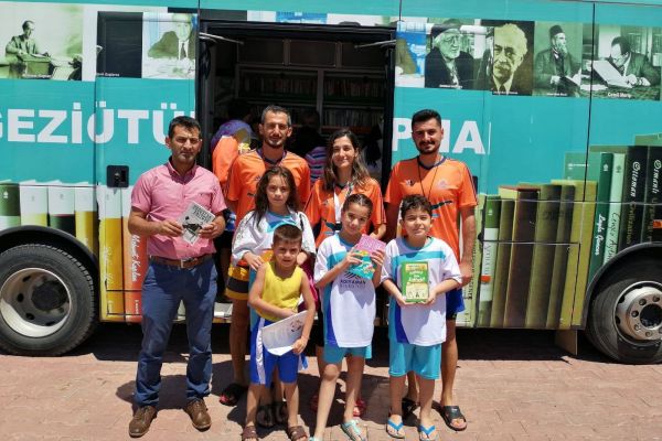 Adıyaman Belediyesinden öğrencilere okuma alışkanlığı