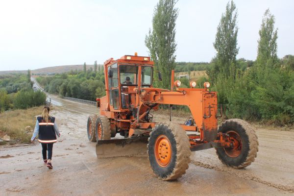 Adıyaman Çelikhan yolunda sel