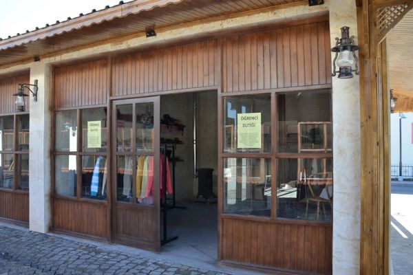 Adıyaman Üniversitesi'nde Öğrenci Butiği Açıldı