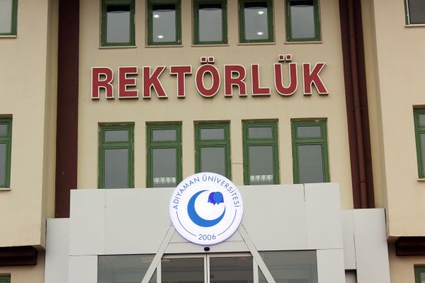 Adıyaman Üniversitesinde İstifa Sunumu