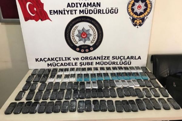 Adıyaman’da 102 adet kaçak telefon yakalandı