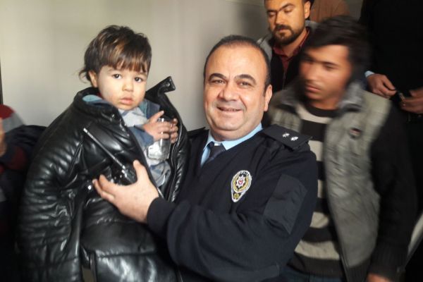 Adıyaman'da 36 saattir kayıp olan Suriyeli çocuk donmak üzereyken bulundu