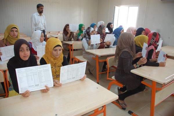 Adıyaman’da 3 Bin Suriyeli Öğrenci Karne Sevinci Yaşadı