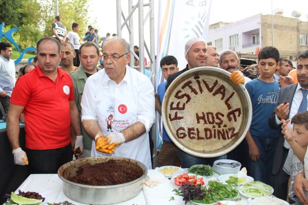 Adıyaman’da acı en tatlı halini aldı
