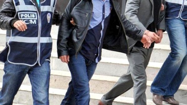 Adıyaman’da Bylock kullanan 9’u bayan 10 kişi tutuklandı