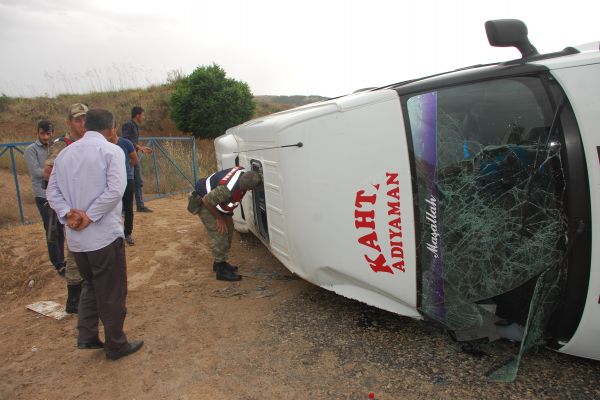 Adıyaman'da, Feci Kaza: 11 Yaralı