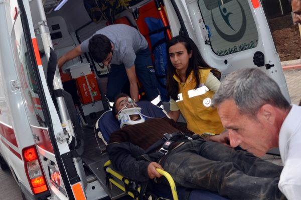 Adıyaman'da, Feci Kaza: 3'ü, Ağır 10 Yaralı