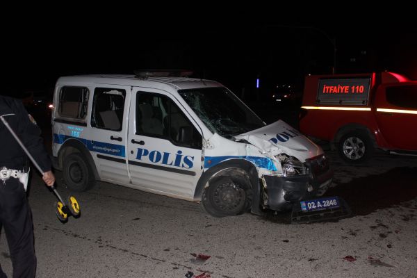 Adıyaman'da feci kaza: 3’ü polis 4 yaralı