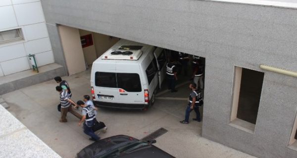 Adıyaman’da FETÖ zanlıları adliyeye sevk edildi