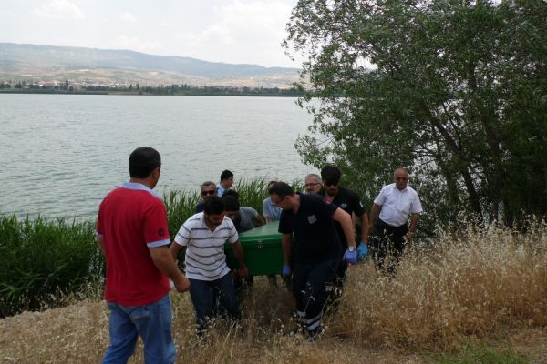 ADIYAMAN'DA GÖLE DÜŞEN ALKOLLÜ GENÇ ÖLDÜ
