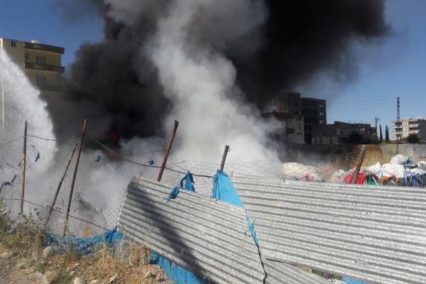 Adıyaman’da hurdalık yangını