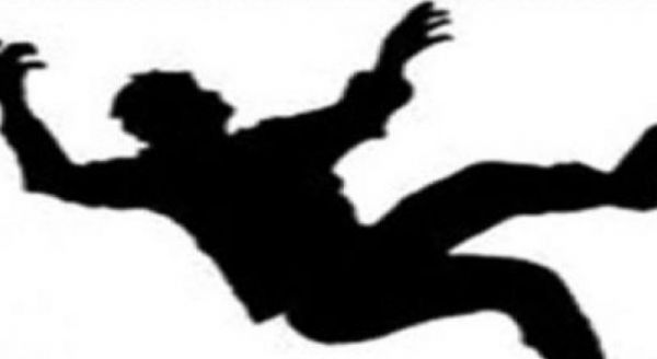 Adıyaman'da Merdivenden Yuvarlanan Çocuk Ağır Yaralandı