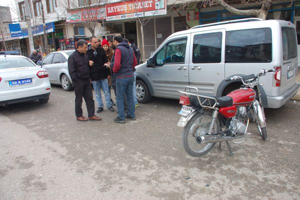 Adıyaman’da Motosiklet Yayaya Çarptı