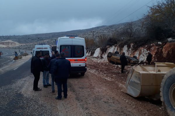 Adıyaman’da otomobil takla attı: 3 Yaralı