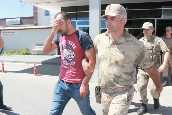 Adıyaman'da terör operasyonu: 8 Gözaltı