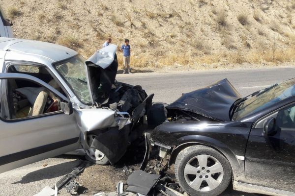 Adıyaman'da, trafik kazası: 9 yaralı
