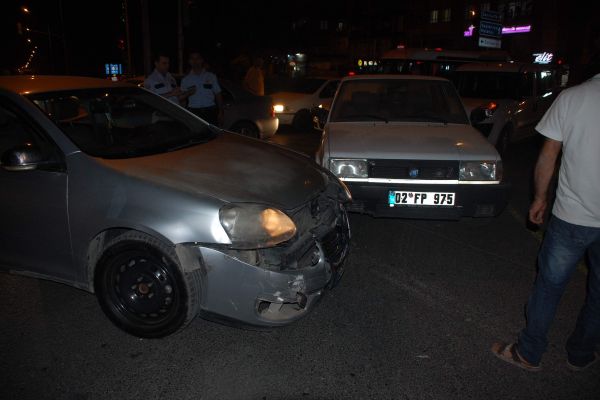 Adıyaman'da, Zİncirleme Trafik Kazası