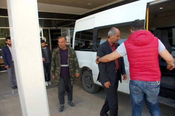 Adıyaman'daki, Cinayetle İlgili 12 Kişi Sağlık Kontrolünden Geçti
