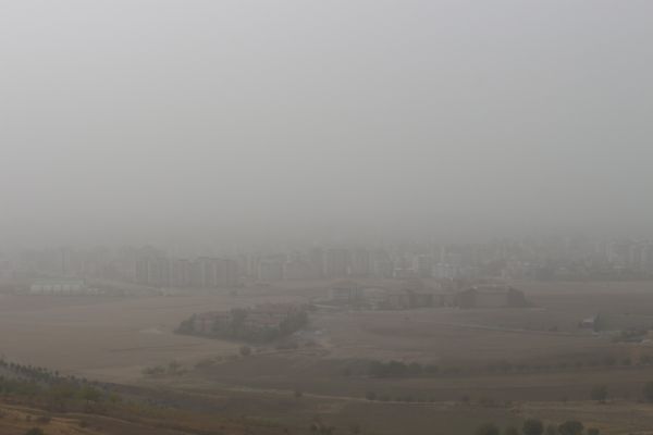 Adıyaman’ı toz bulutu kapladı