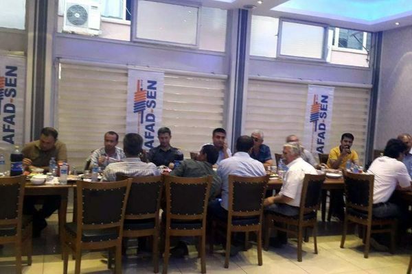Afad-Sen Üyeleri İftar Yemeğinde Bir Araya Geldi