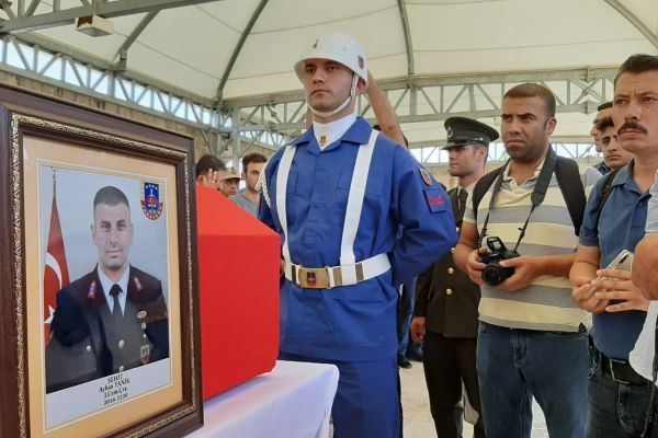 Ailenin 3 uzman çavuşundan 1’i şehit oldu